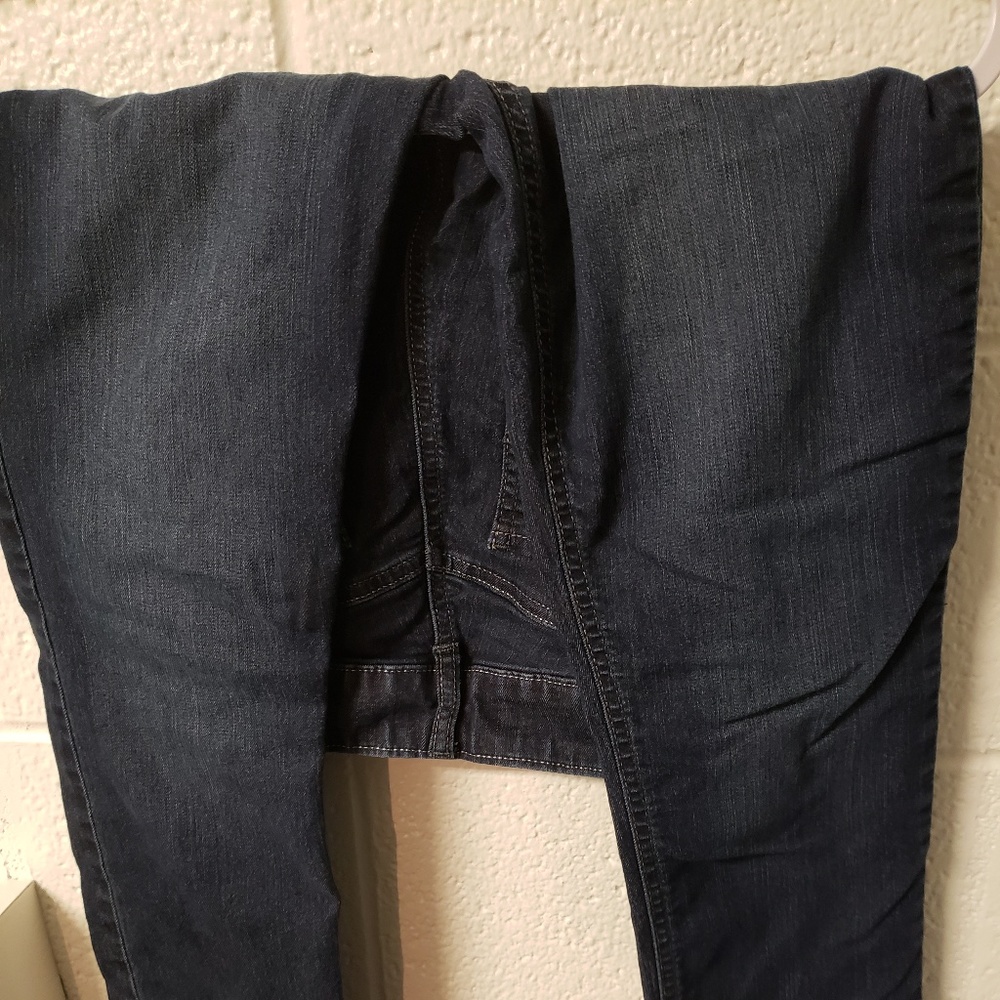 Curvy Fit Skinny Jeans